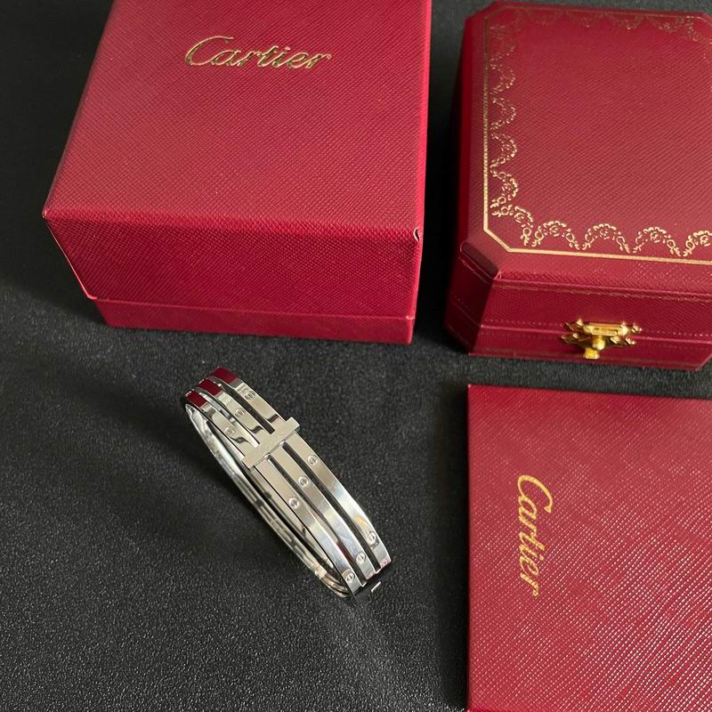 Cartier Bracelet 06yxs01